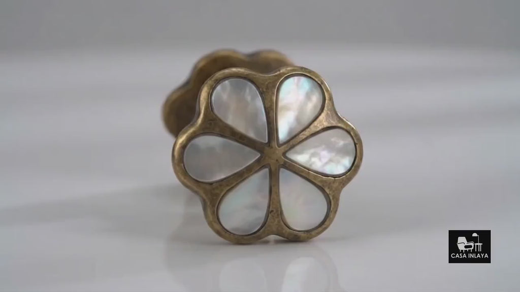 Pearl Floral Cabinet Knob